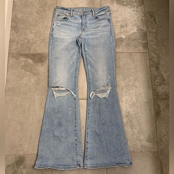 American Eagle Outfitters Denim - Women’s American Eagle Flare Jeans